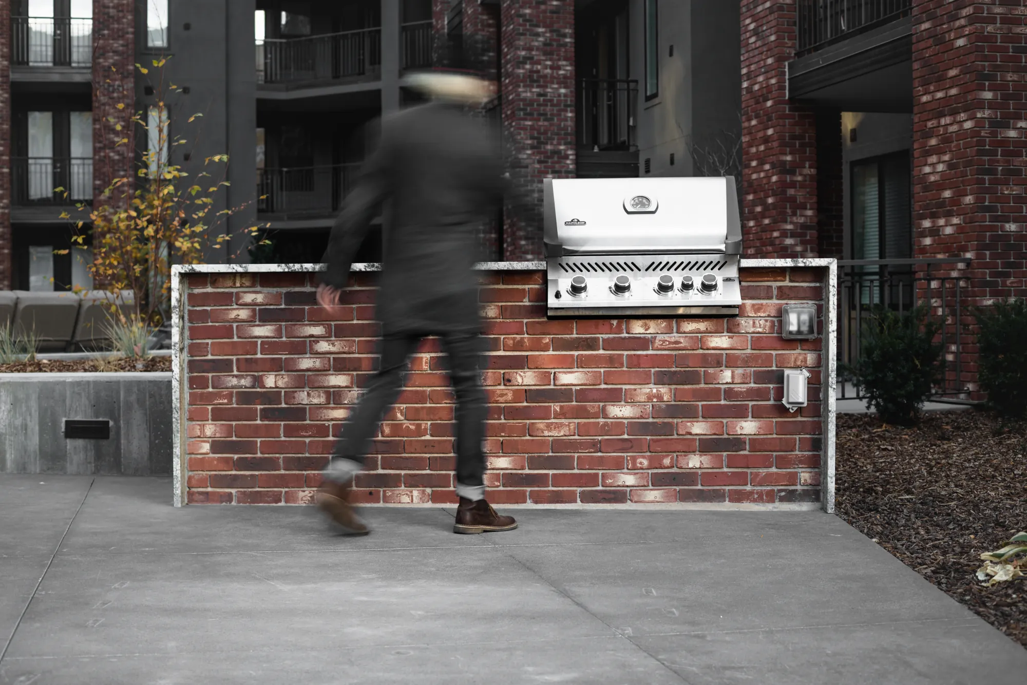 4th West south courtyard grill