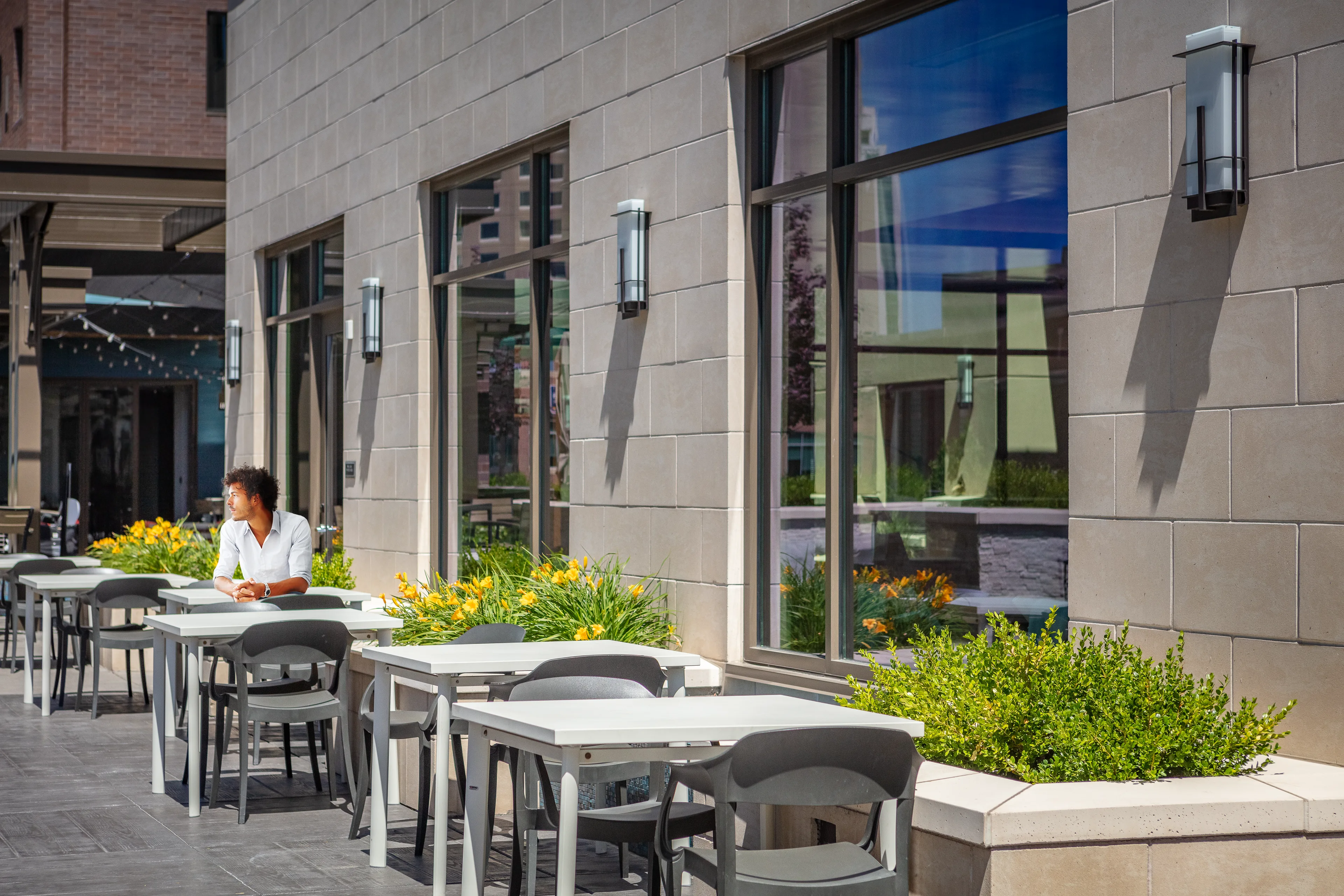 STAND-IN BRANDON TO VET — Residence Inn outdoor bar in service