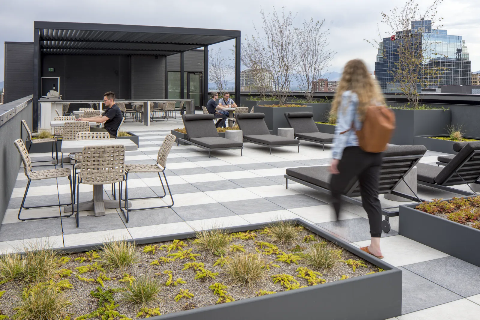 STAND-IN BRANDON TO VET — The Randi rooftop landscape master (richerimages 2022 TIFF set, 6720×4480 source)